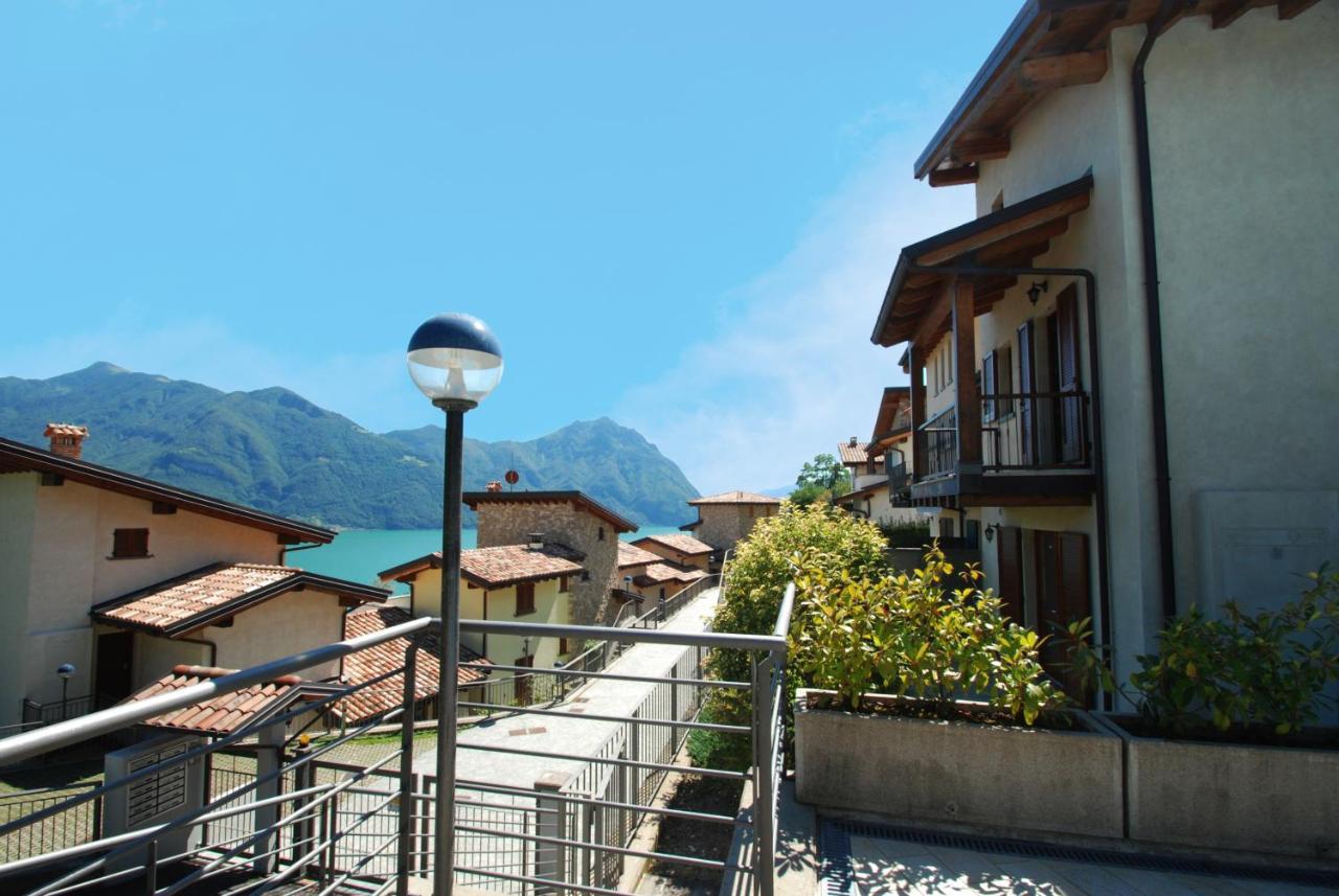 Iseo Lake Villa Con Vista Lago E Piscina Costa Volpino Εξωτερικό φωτογραφία
