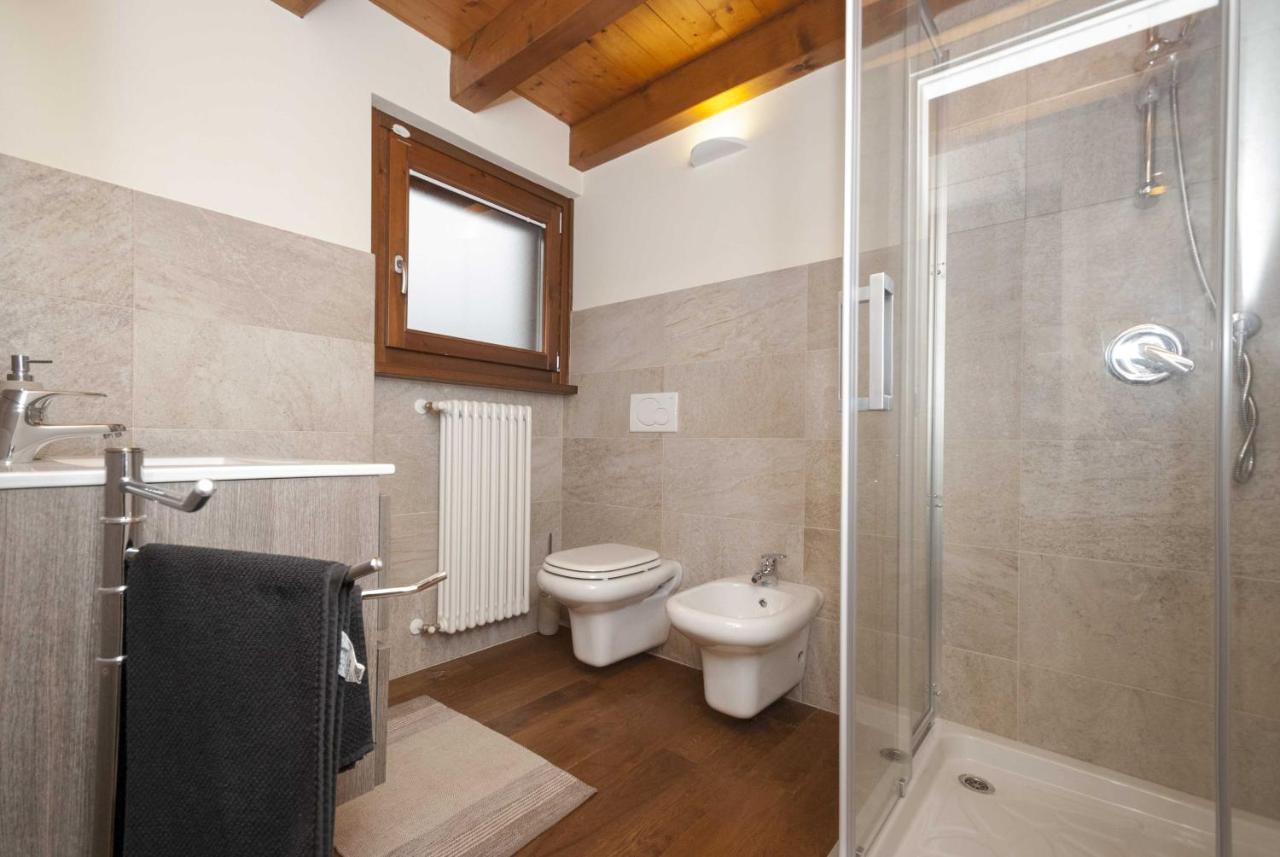 Iseo Lake Villa Con Vista Lago E Piscina Costa Volpino Εξωτερικό φωτογραφία